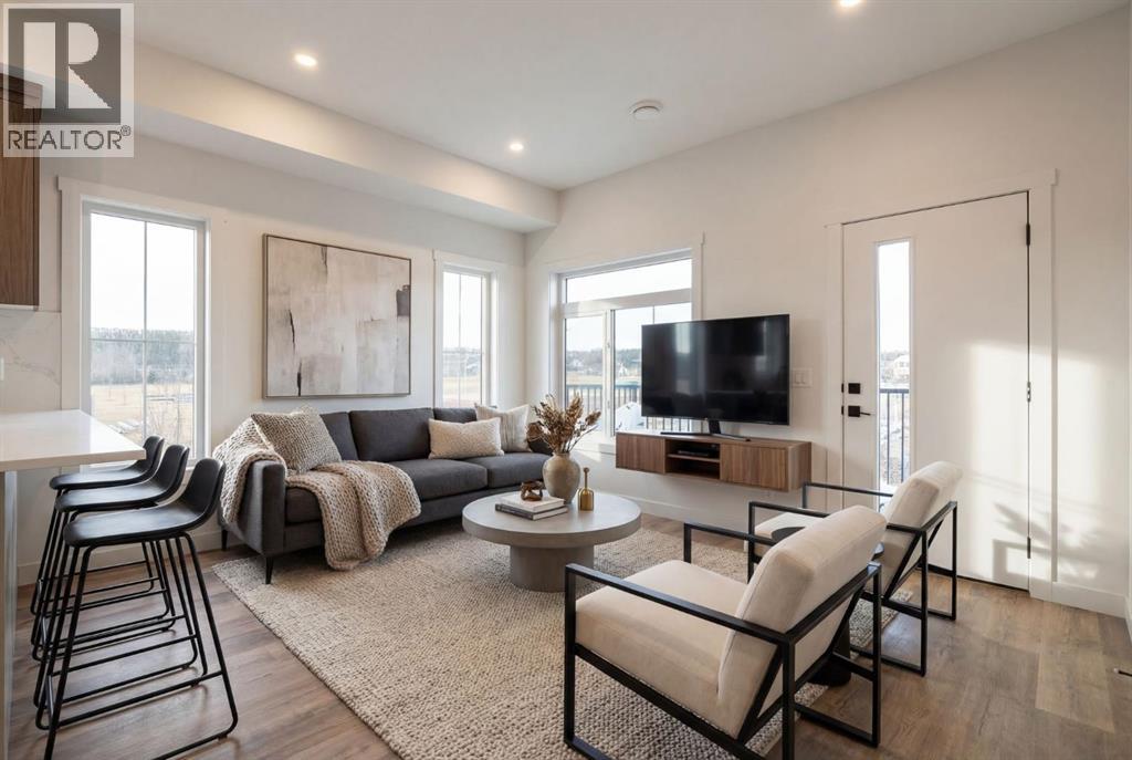 208, 156 Park Street, Cochrane, Alberta  T4C 2B8 - Photo 9 - A2291443