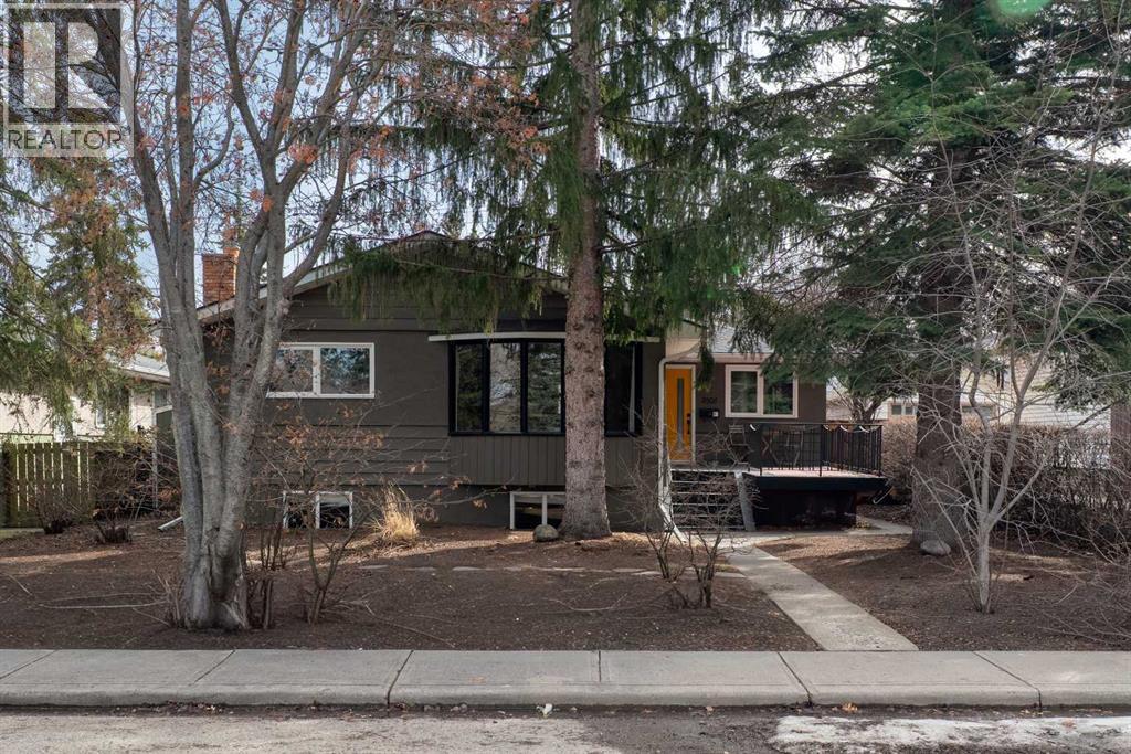 2507 Chicoutimi Drive NW, Calgary, Alberta