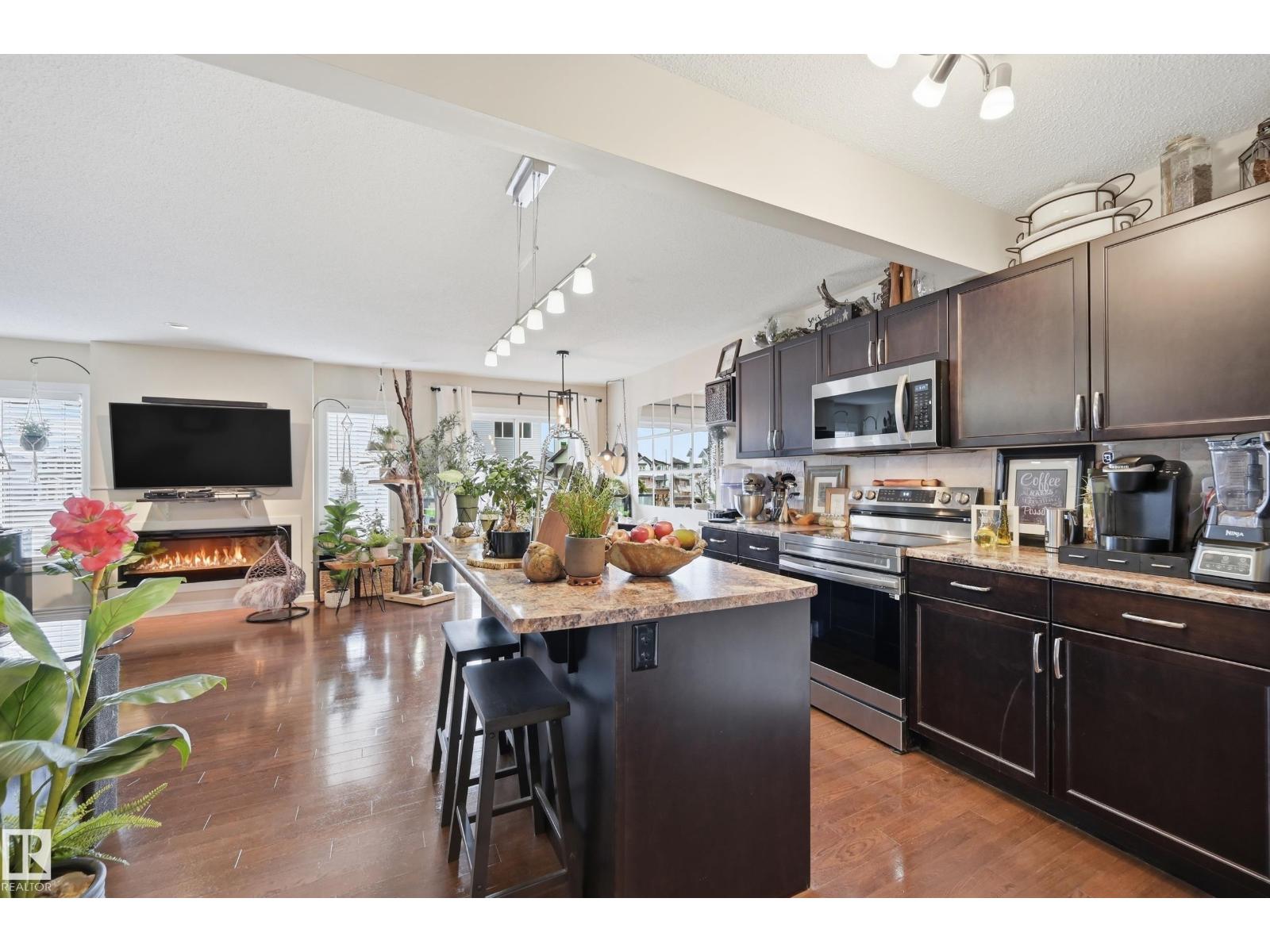 4 Peter St, Spruce Grove, Alberta  T7X 0R4 - Photo 5 - E4483626