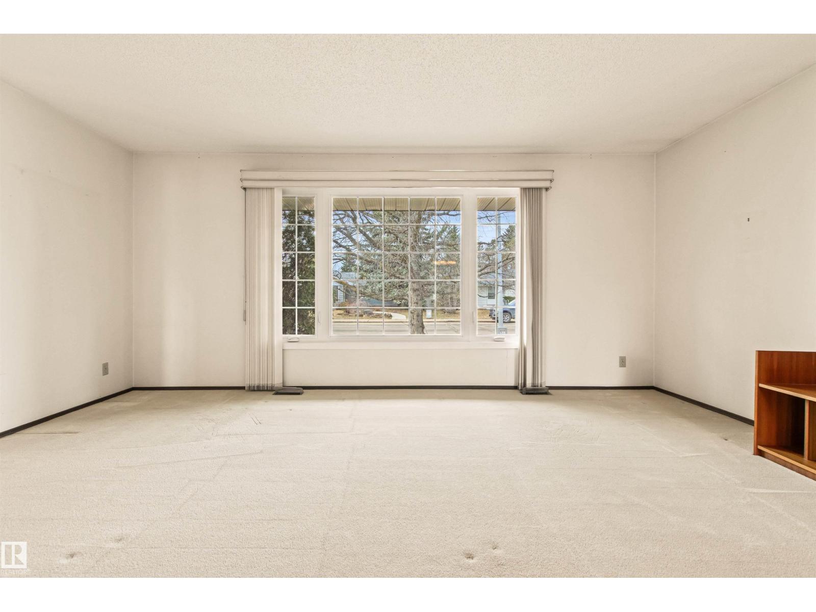 5011 143 St Nw, Edmonton, Alberta  T6H 4E1 - Photo 5 - E4483628