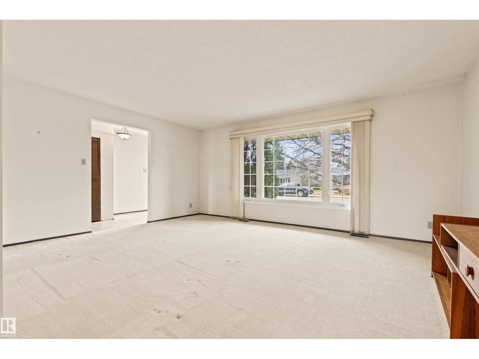 5011 143 St Nw, Edmonton, Alberta  T6H 4E1 - Photo 9 - E4483628