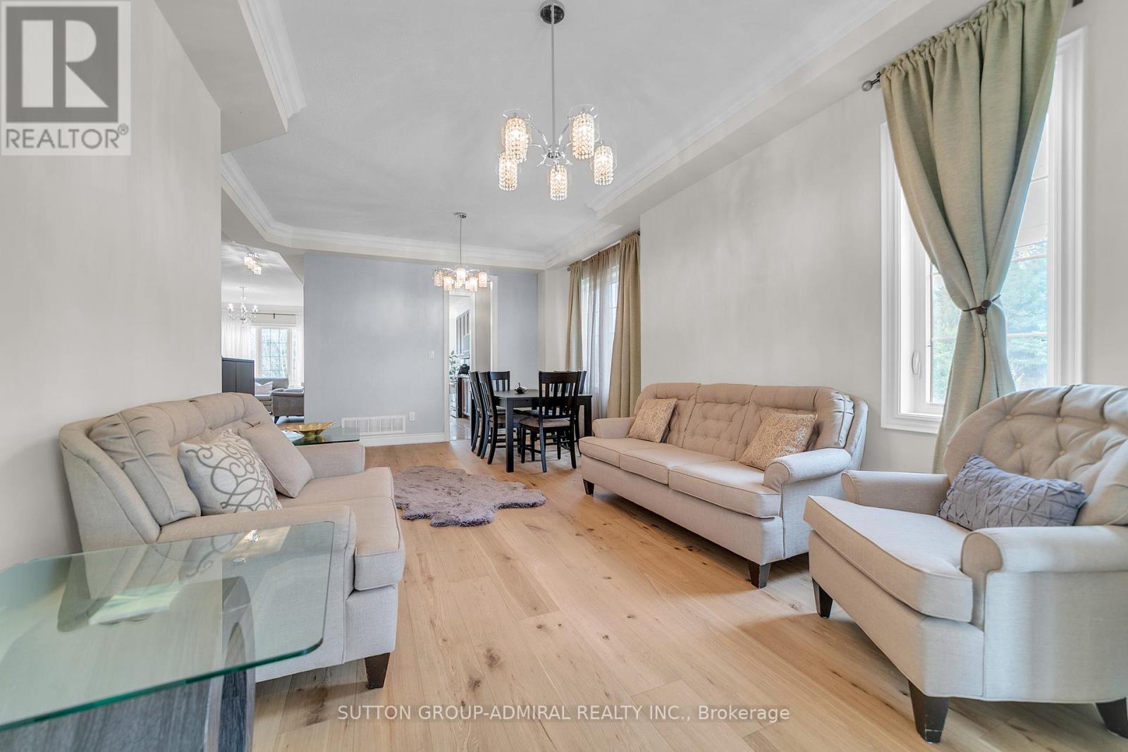 7 Gamble Glen Crescent, Richmond Hill, Ontario  L4S 2T3 - Photo 4 - N13033116