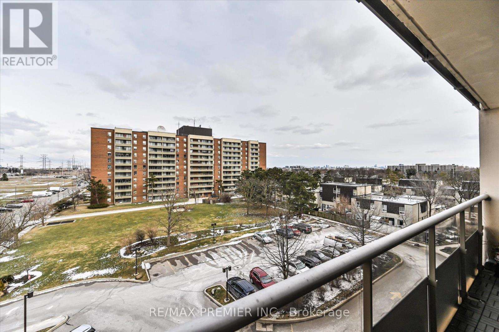 604 - 25 FOUR WINDS DRIVE, Toronto, Ontario