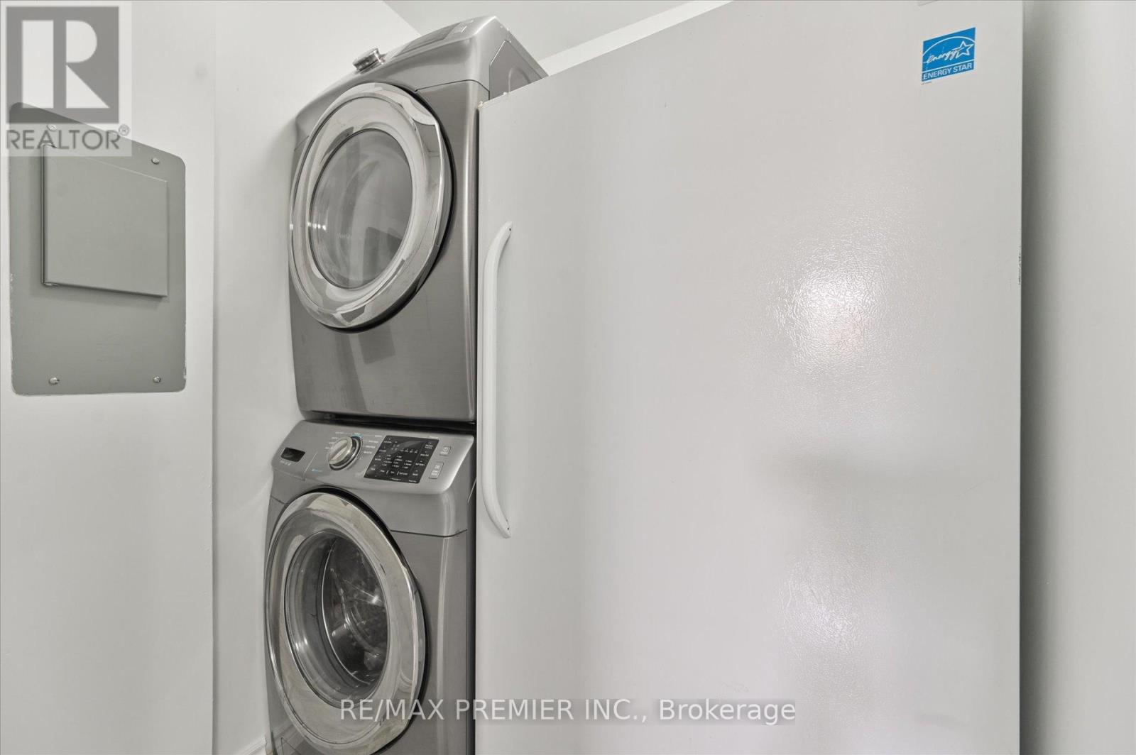 604 - 25 Four Winds Drive, Toronto, Ontario  M3J 1K8 - Photo 2 - W13033118