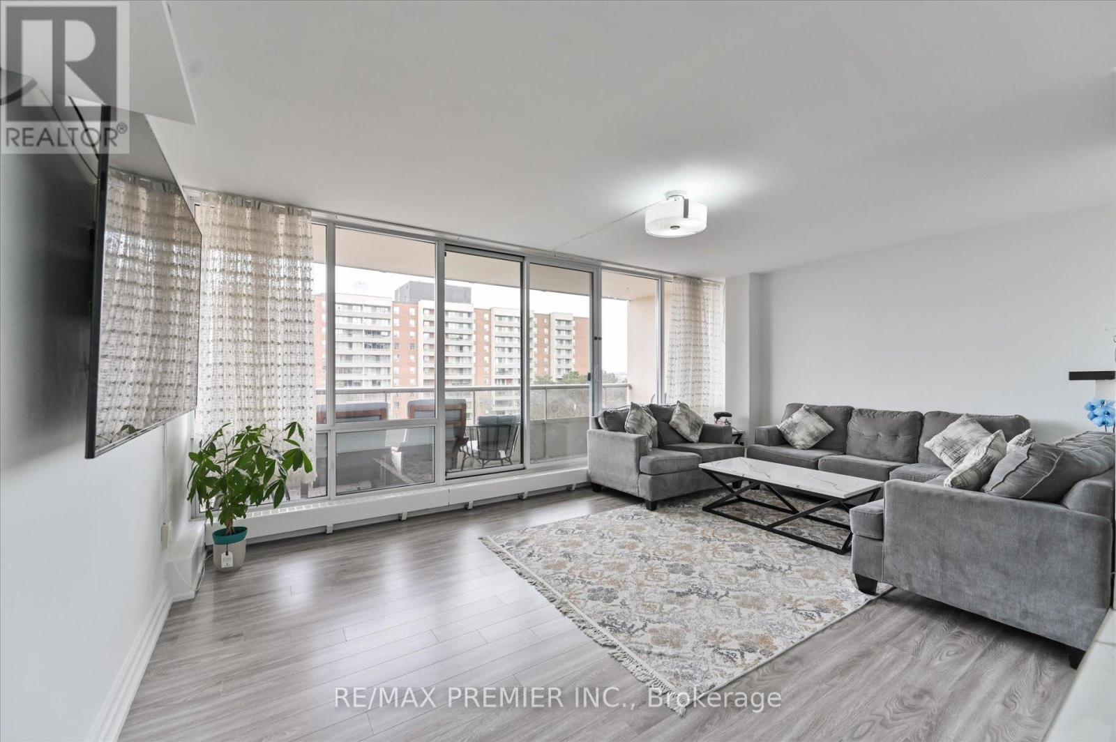 604 - 25 Four Winds Drive, Toronto, Ontario  M3J 1K8 - Photo 4 - W13033118