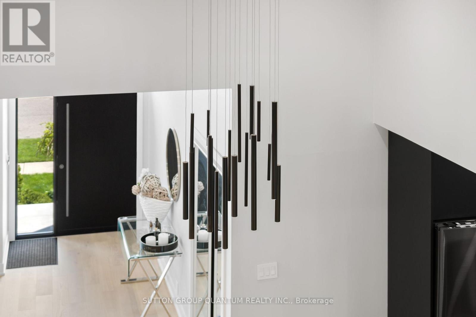 17 Clearview Drive, Hamilton, Ontario  L8K 4Y4 - Photo 17 - X13033106