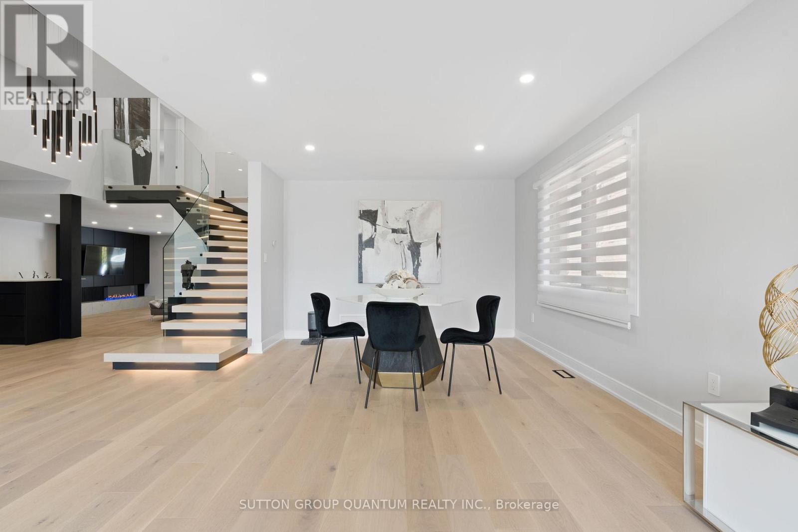 17 Clearview Drive, Hamilton, Ontario  L8K 4Y4 - Photo 8 - X13033106