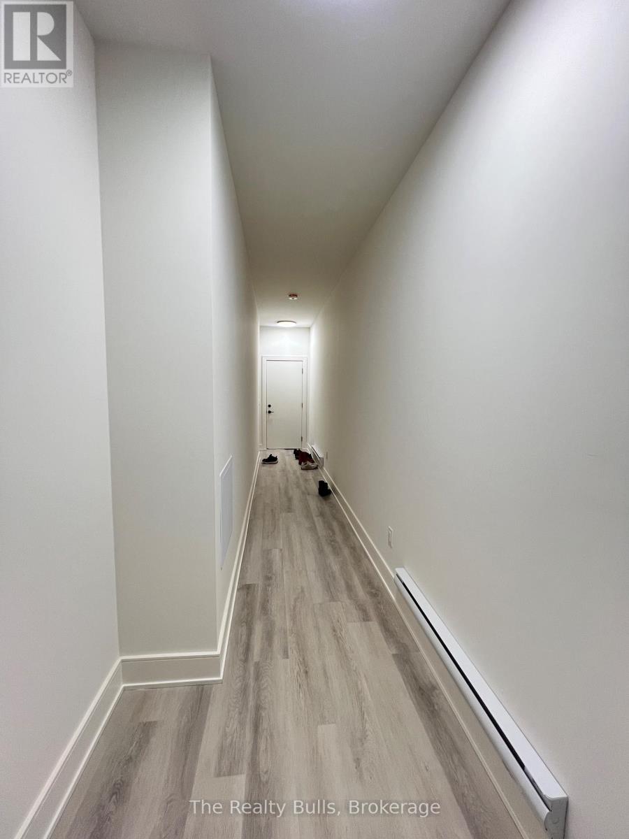 64 - 3 ABBOT STREET, St. Catharines, Ontario