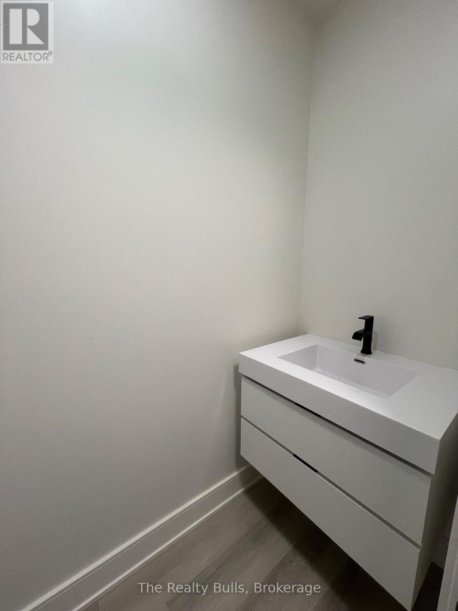 64 - 3 Abbot Street, St. Catharines, Ontario  L2P 2G3 - Photo 16 - X13033110