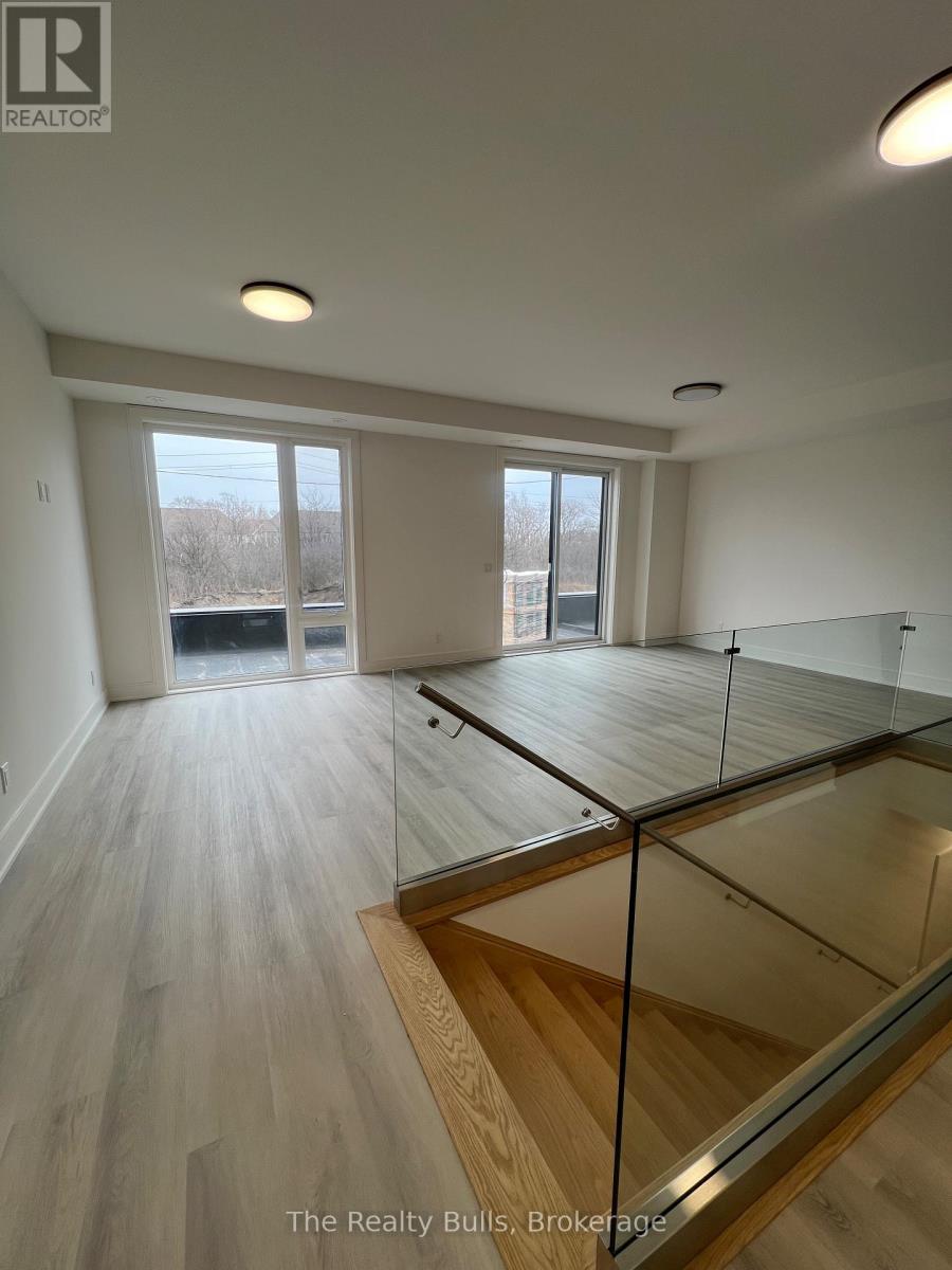 64 - 3 Abbot Street, St. Catharines, Ontario  L2P 2G3 - Photo 3 - X13033110