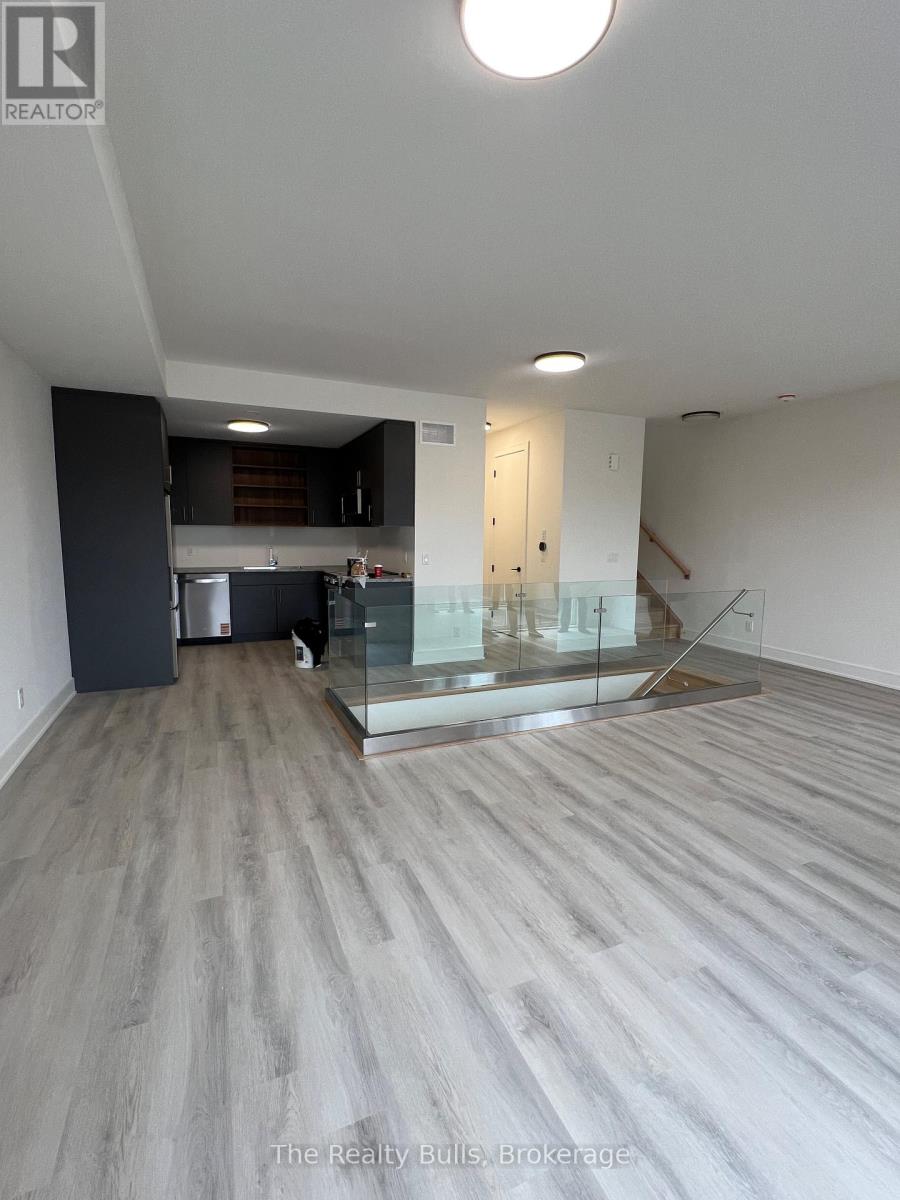 64 - 3 Abbot Street, St. Catharines, Ontario  L2P 2G3 - Photo 8 - X13033110