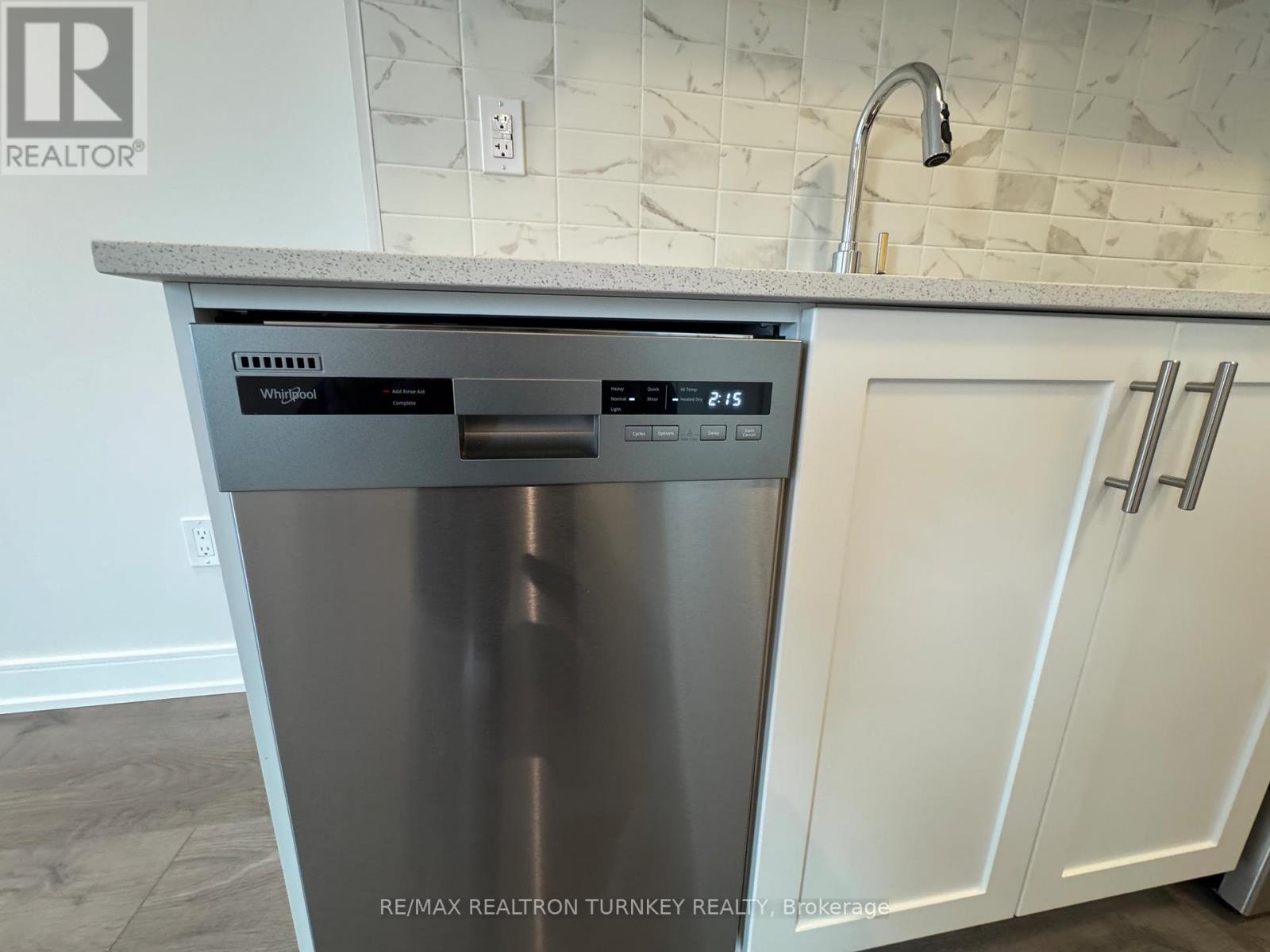 905 - 715 Davis Drive, Newmarket, Ontario  L3Y 0J2 - Photo 12 - N13032654