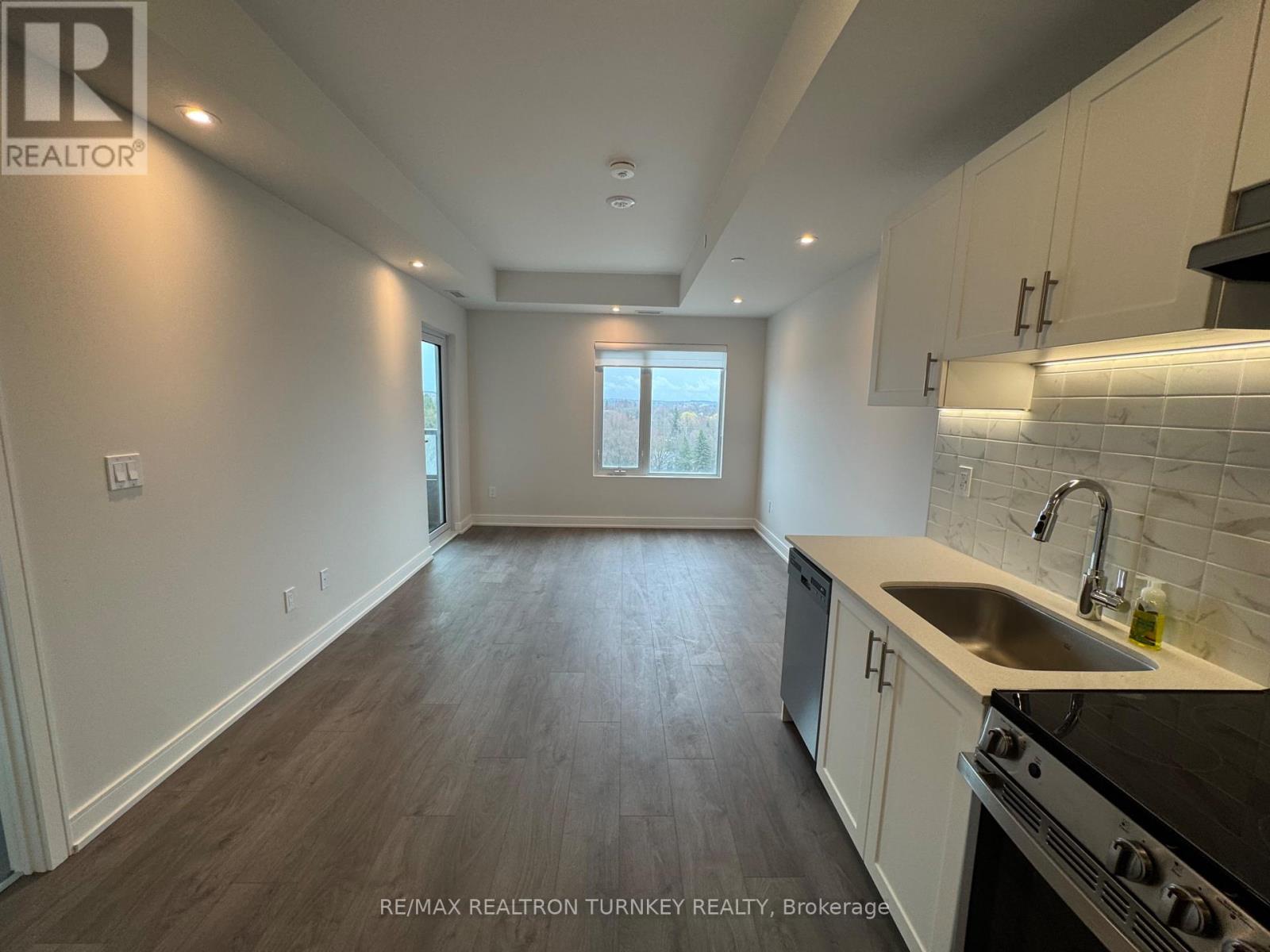 905 - 715 Davis Drive, Newmarket, Ontario  L3Y 0J2 - Photo 7 - N13032654