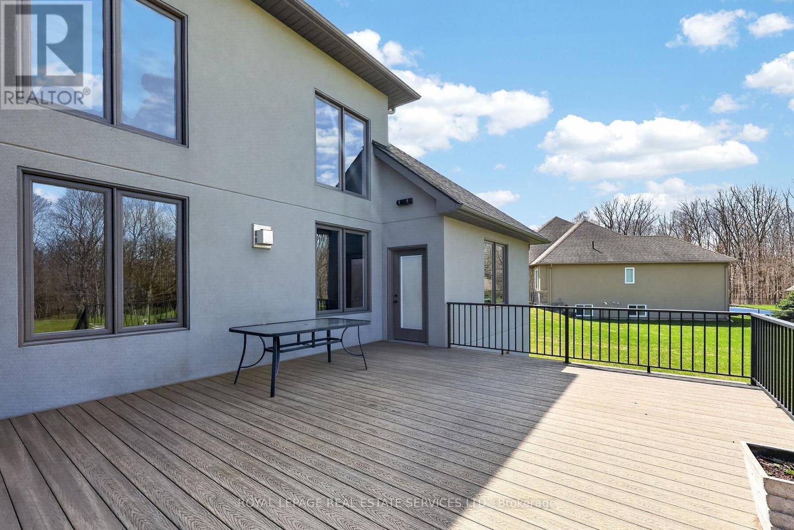 18 Walnut Drive, Wasaga Beach, Ontario  L9Z 0A9 - Photo 25 - S13015204