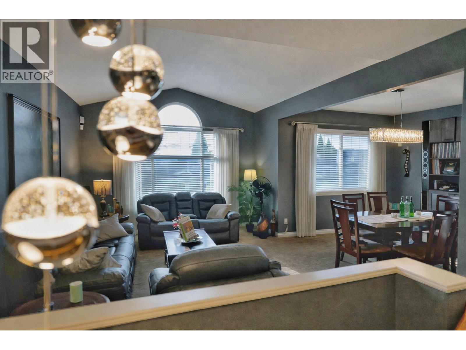 12000 189b Street, Pitt Meadows, British Columbia  V3Y 1X1 - Photo 4 - R3114393