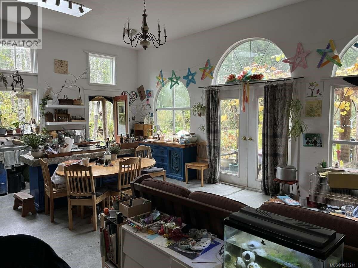 3380 Gunpowder Trail, Hornby Island, British Columbia  V0R 1Z0 - Photo 26 - 1033211