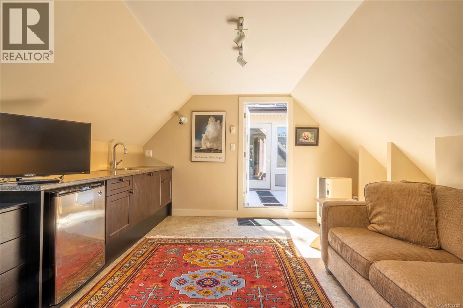 10646 Madrona Dr, North Saanich, British Columbia  V8L 5L8 - Photo 49 - 1033121