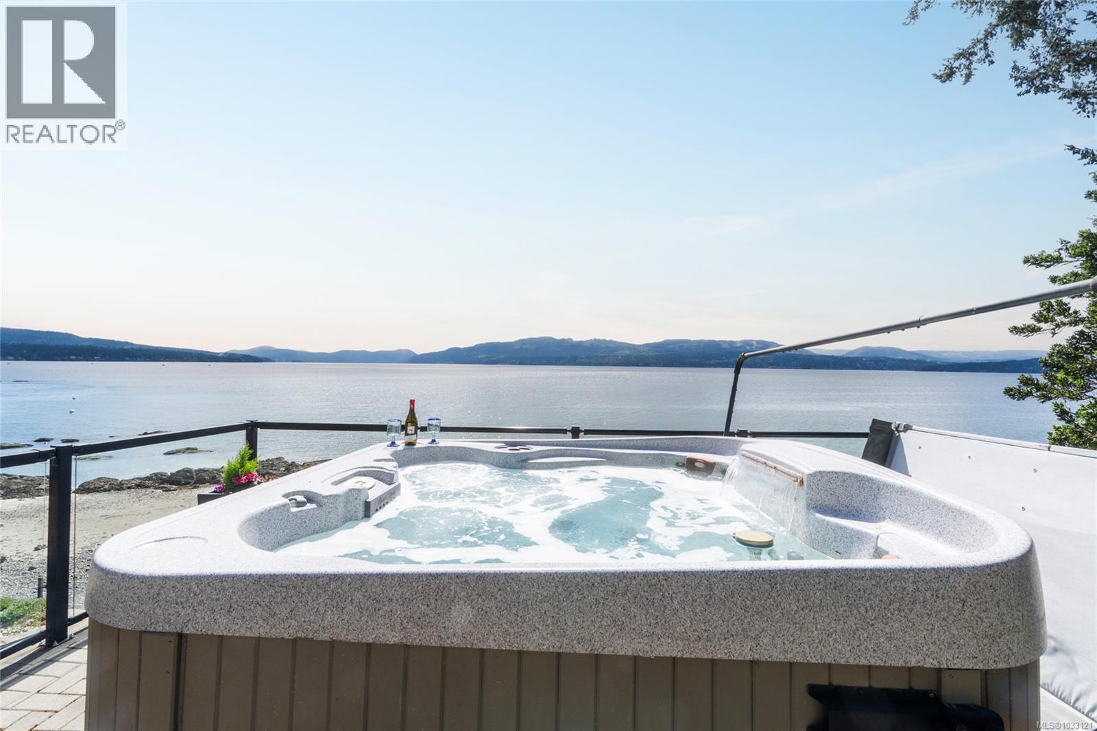 10646 Madrona Dr, North Saanich, British Columbia  V8L 5L8 - Photo 71 - 1033121