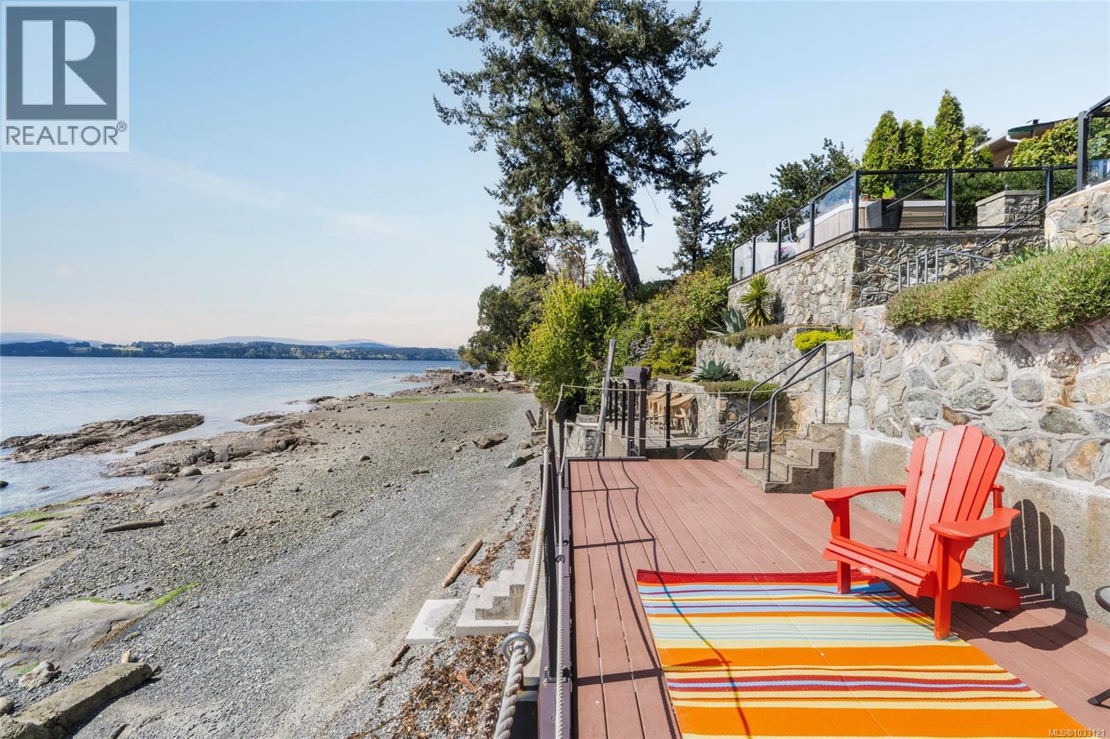 10646 Madrona Dr, North Saanich, British Columbia  V8L 5L8 - Photo 75 - 1033121