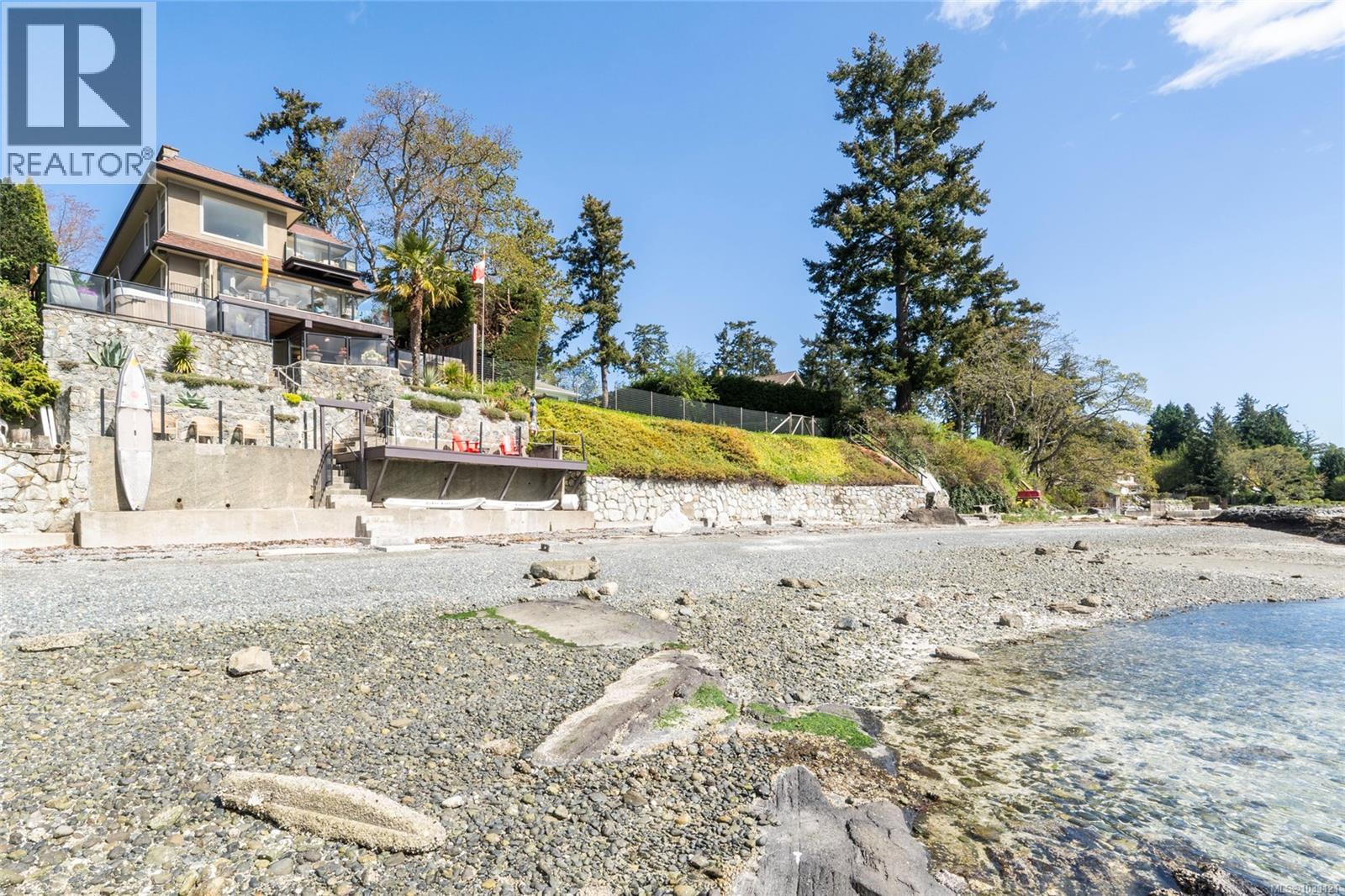 10646 Madrona Dr, North Saanich, British Columbia  V8L 5L8 - Photo 78 - 1033121