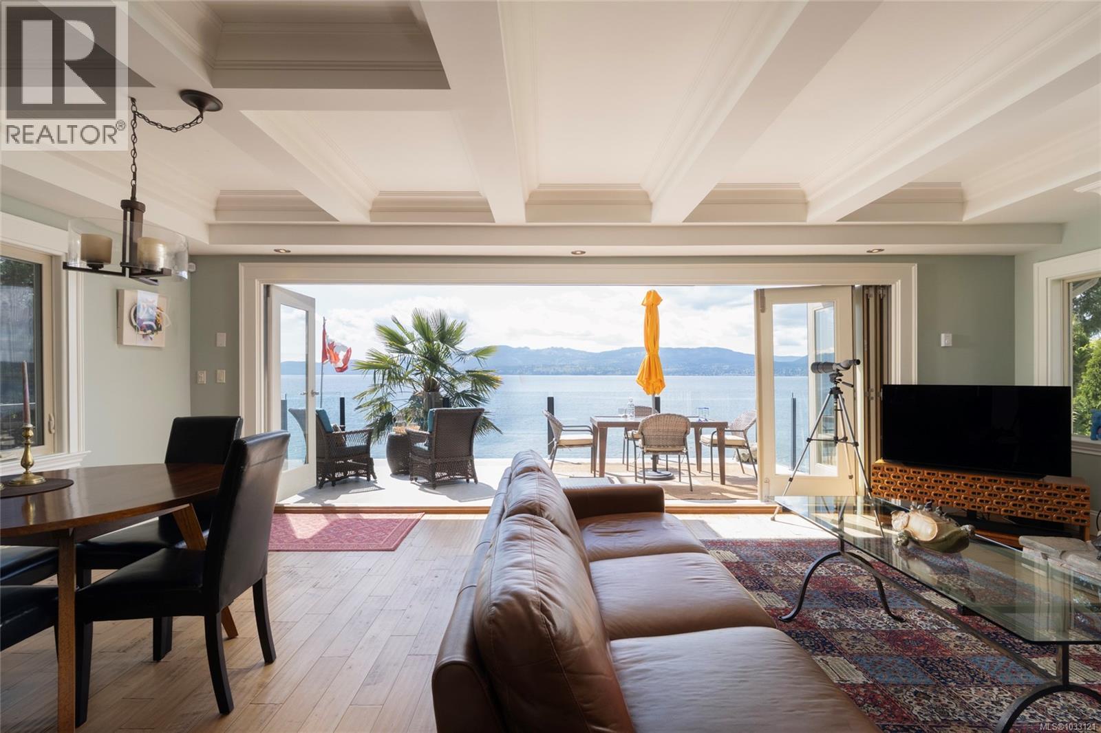 10646 Madrona Dr, North Saanich, British Columbia  V8L 5L8 - Photo 8 - 1033121