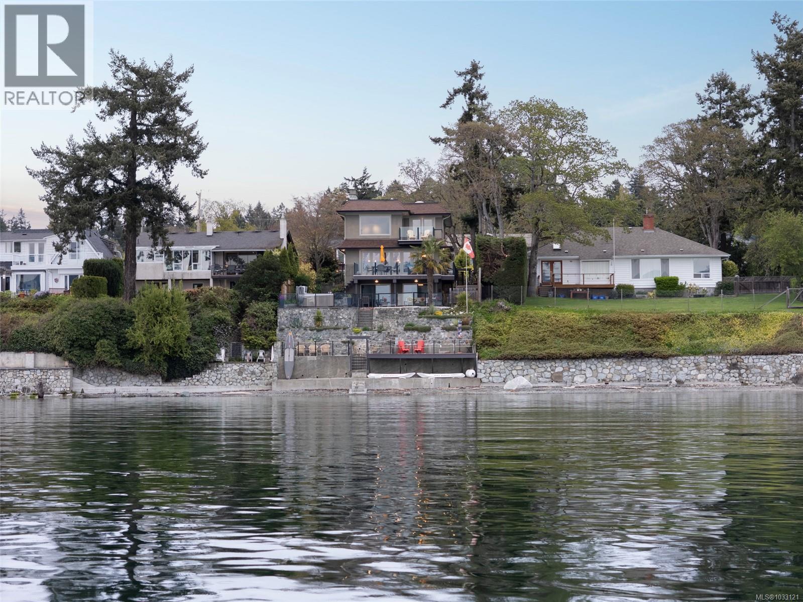 10646 Madrona Dr, North Saanich, British Columbia  V8L 5L8 - Photo 93 - 1033121