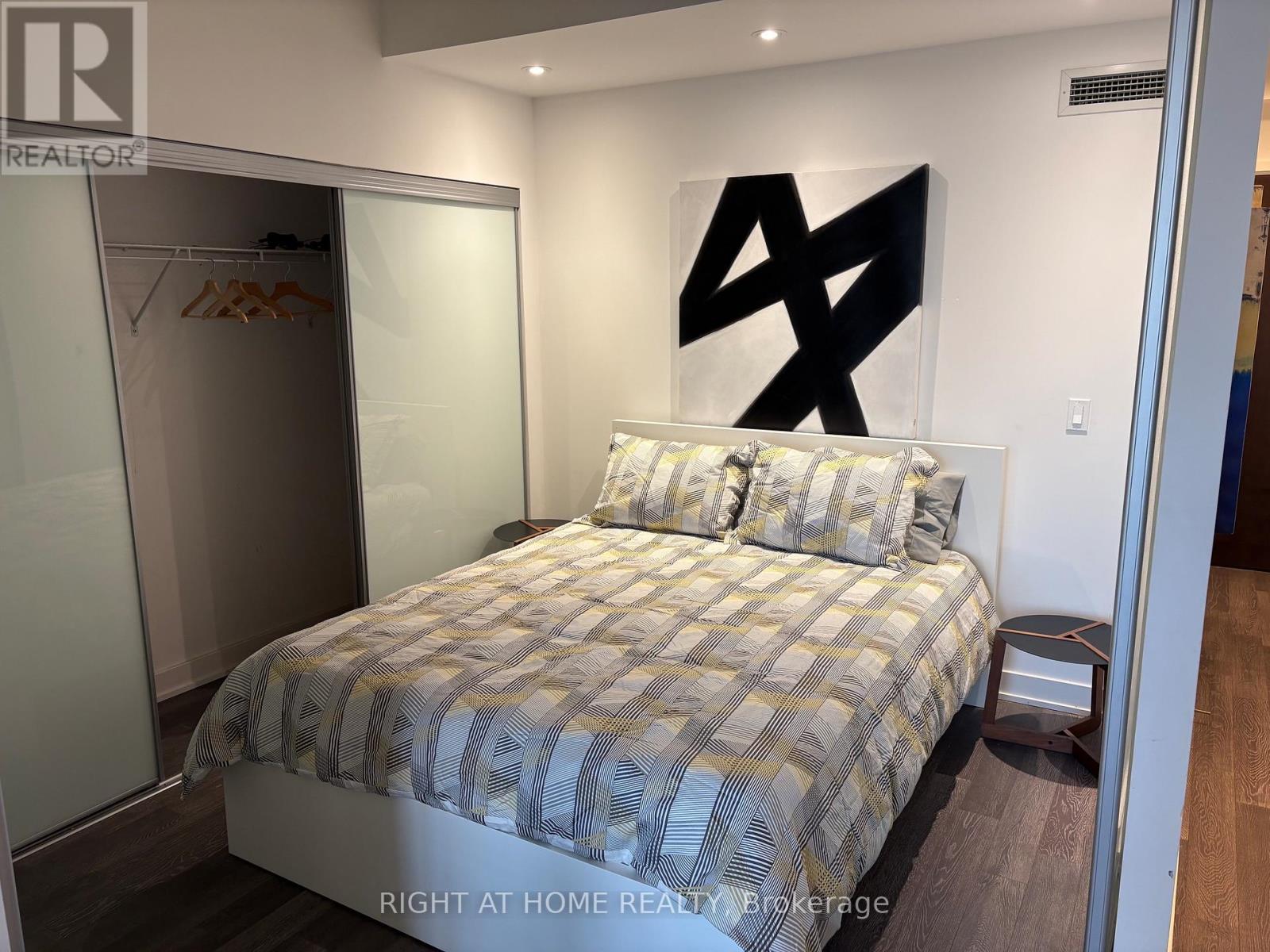 627 - 1190 Dundas Street E, Toronto, Ontario  M4M 0C5 - Photo 7 - E13032664