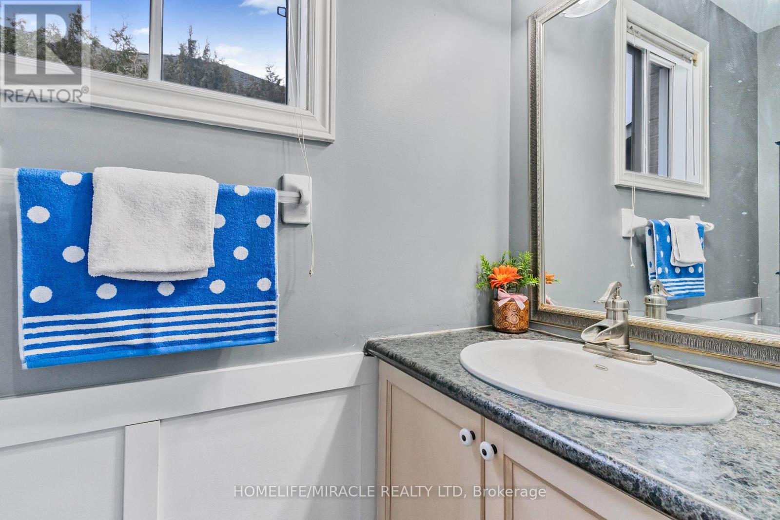 33 Auburn Lane, Clarington, Ontario  L1E 2C3 - Photo 12 - E13032786