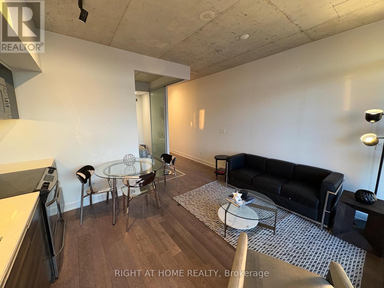 627 - 1190 Dundas Street E, Toronto, Ontario  M4M 0C5 - Photo 8 - E13032664