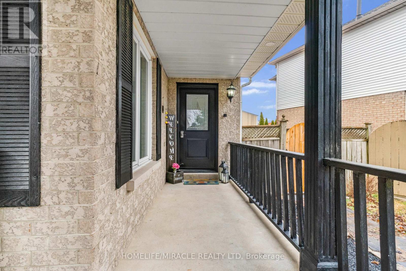 33 Auburn Lane, Clarington, Ontario  L1E 2C3 - Photo 4 - E13032786