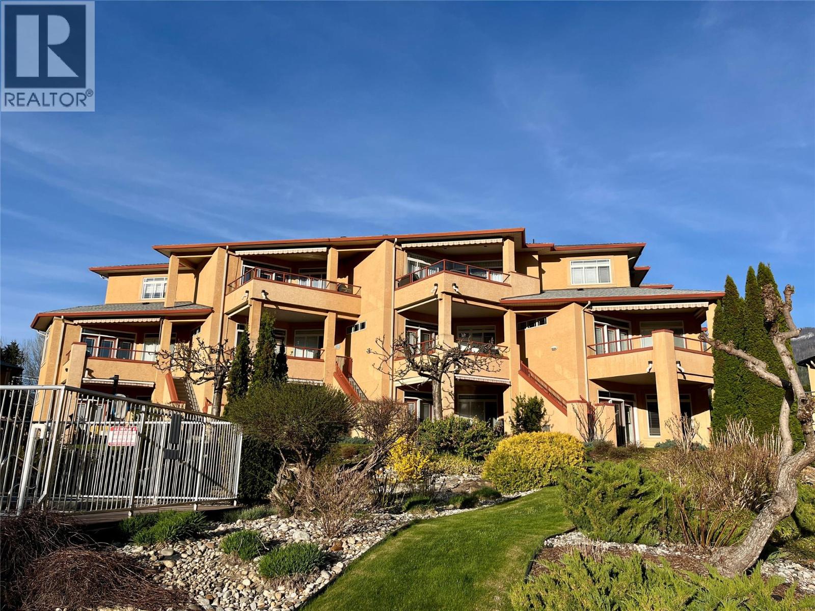 714 Riverside Avenue Unit# 32, Sicamous, British Columbia  V0E 2V1 - Photo 1 - 10383756