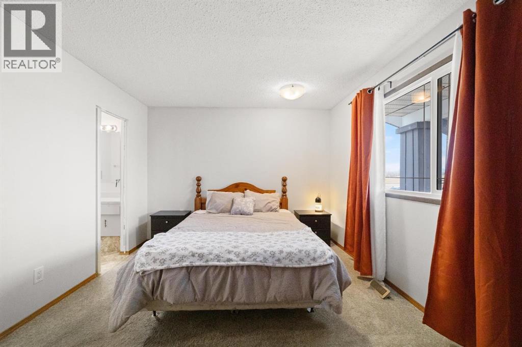 6609 Enevold Drive, Camrose, Alberta  T4V 3J9 - Photo 13 - A2301648