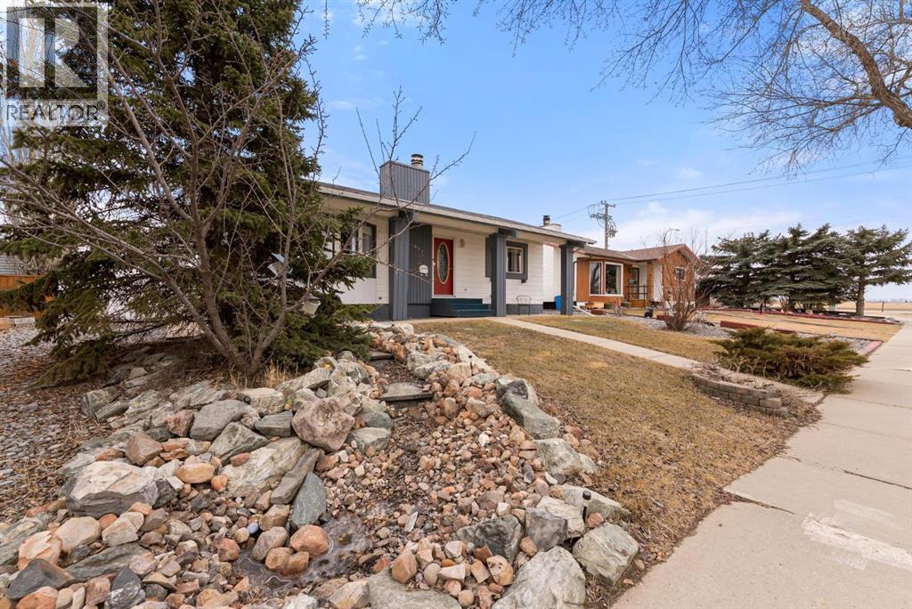 6609 Enevold Drive, Camrose, Alberta  T4V 3J9 - Photo 2 - A2301648