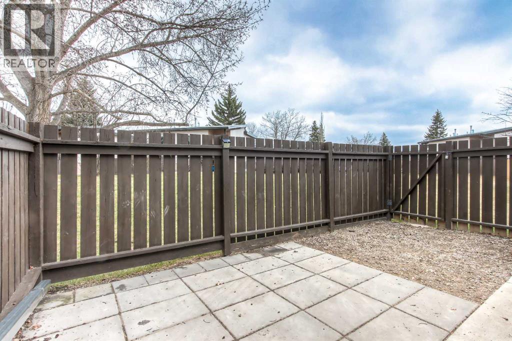 172 Oaktree Lane Sw, Calgary, Alberta  T2V 4E4 - Photo 23 - A2302781
