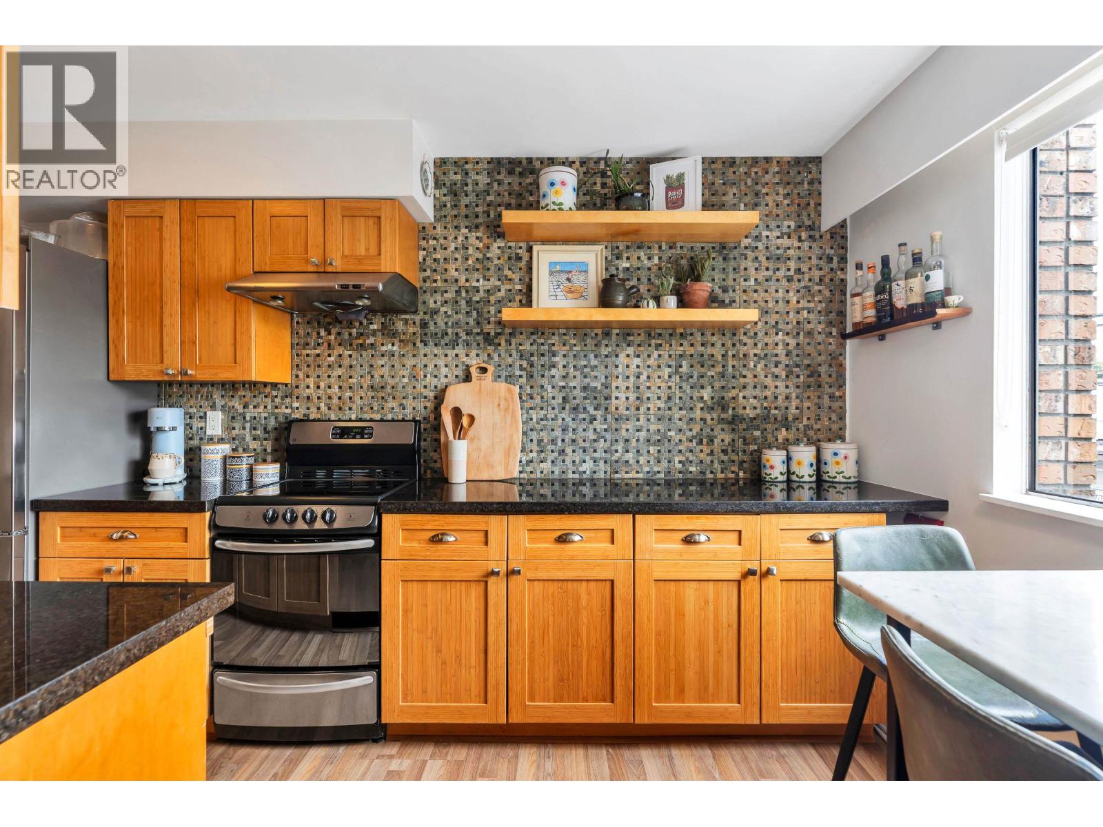 207 2080 MAPLE STREET, Vancouver, British Columbia