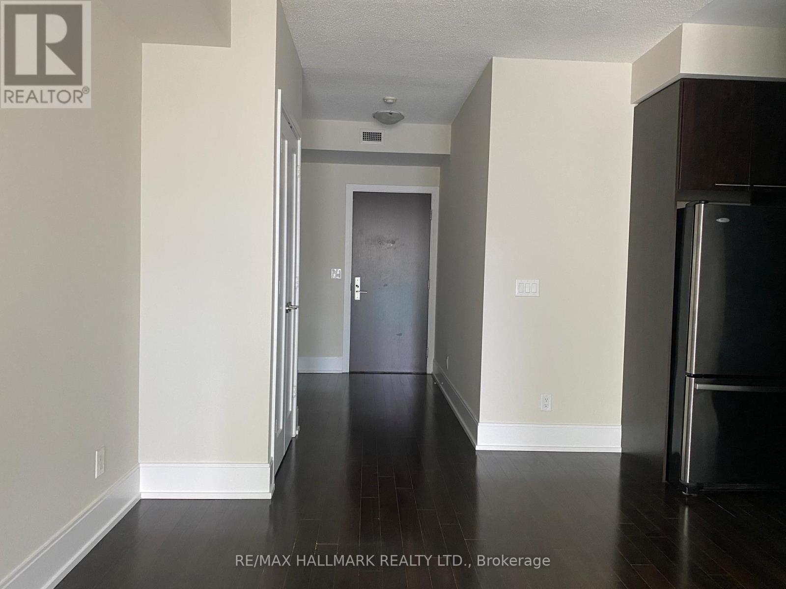 811 - 70 Roehampton Avenue, Toronto, Ontario  M4P 1R2 - Photo 3 - C13033174