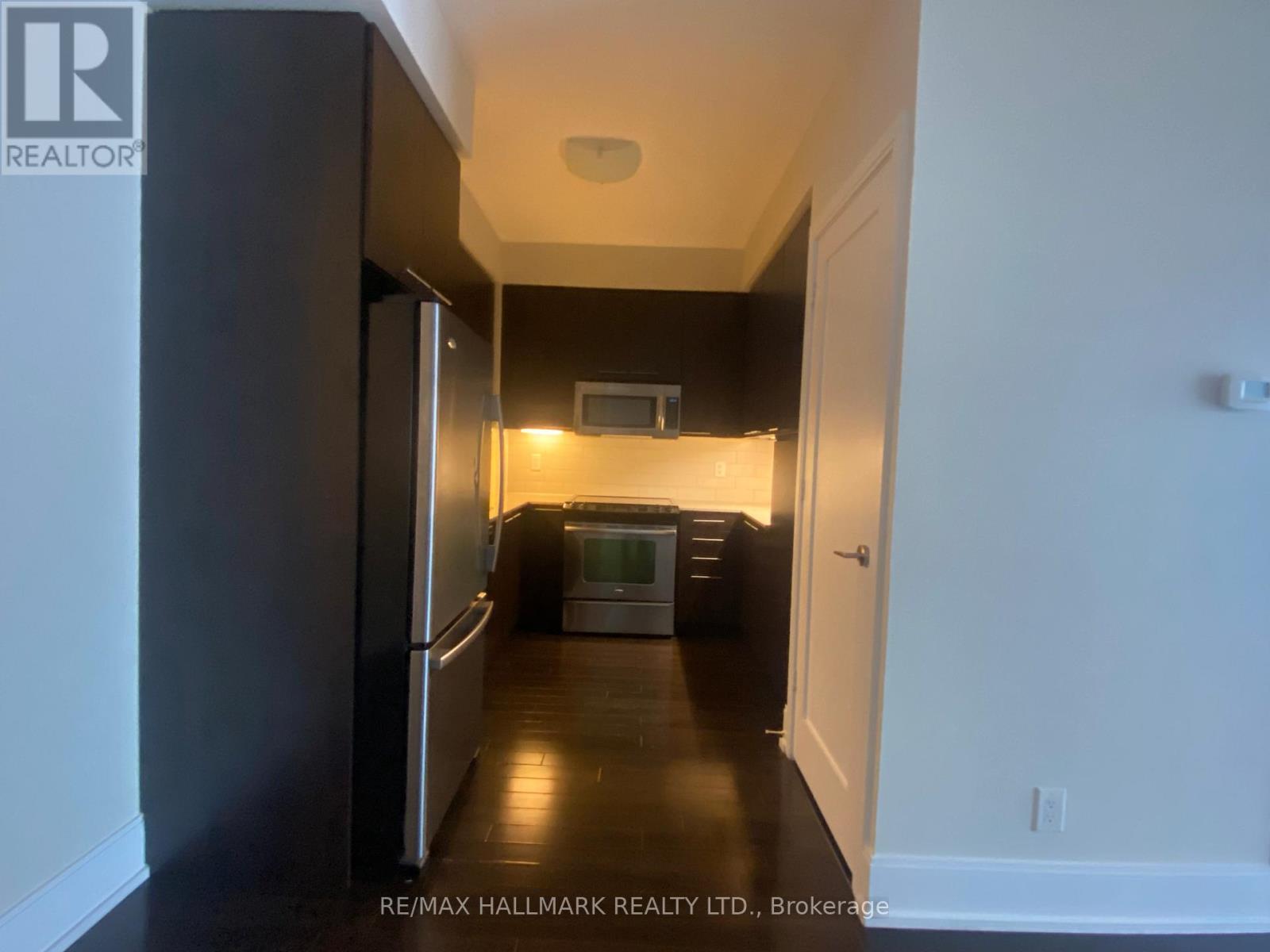 811 - 70 Roehampton Avenue, Toronto, Ontario  M4P 1R2 - Photo 6 - C13033174