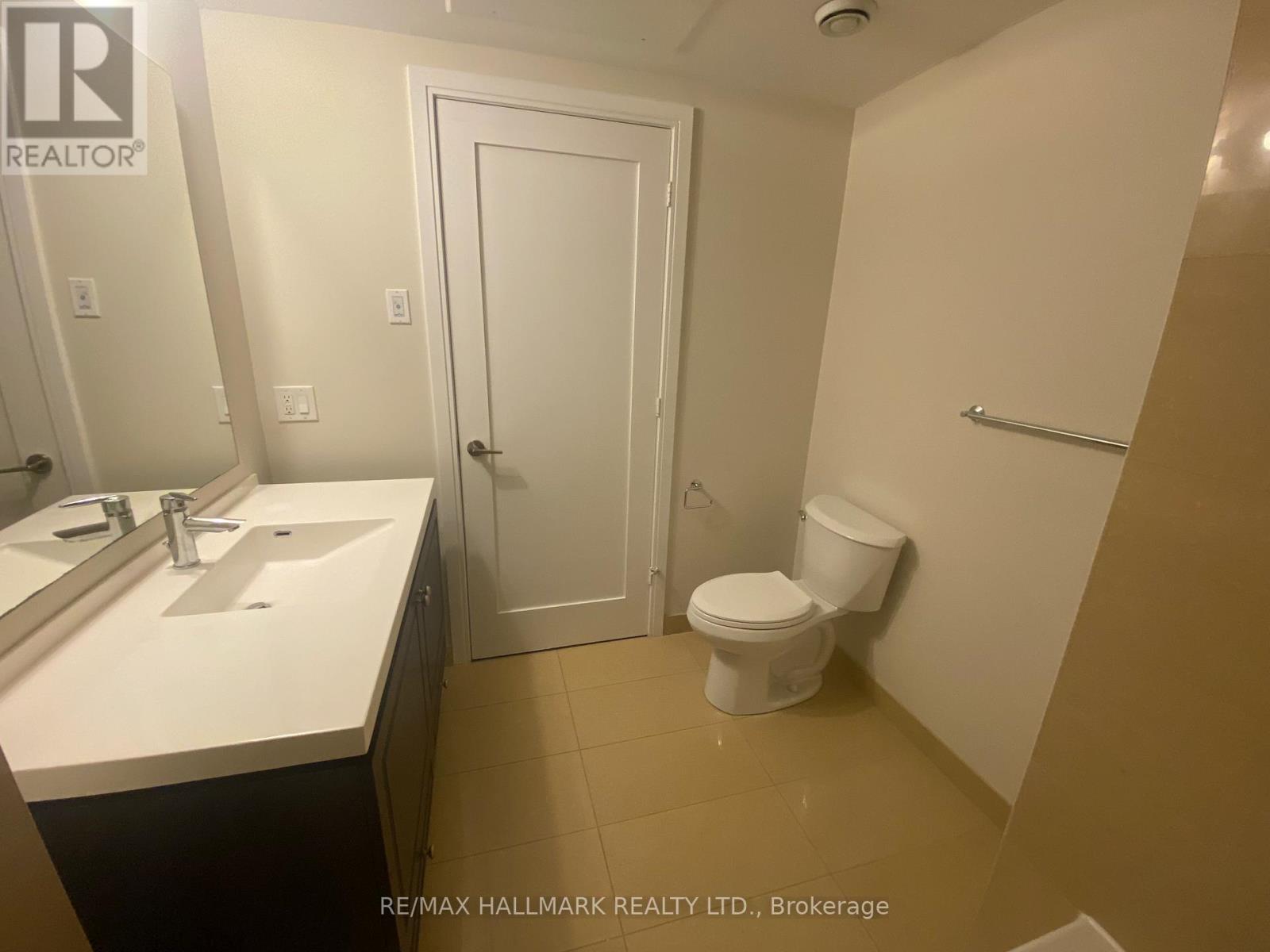 811 - 70 Roehampton Avenue, Toronto, Ontario  M4P 1R2 - Photo 8 - C13033174