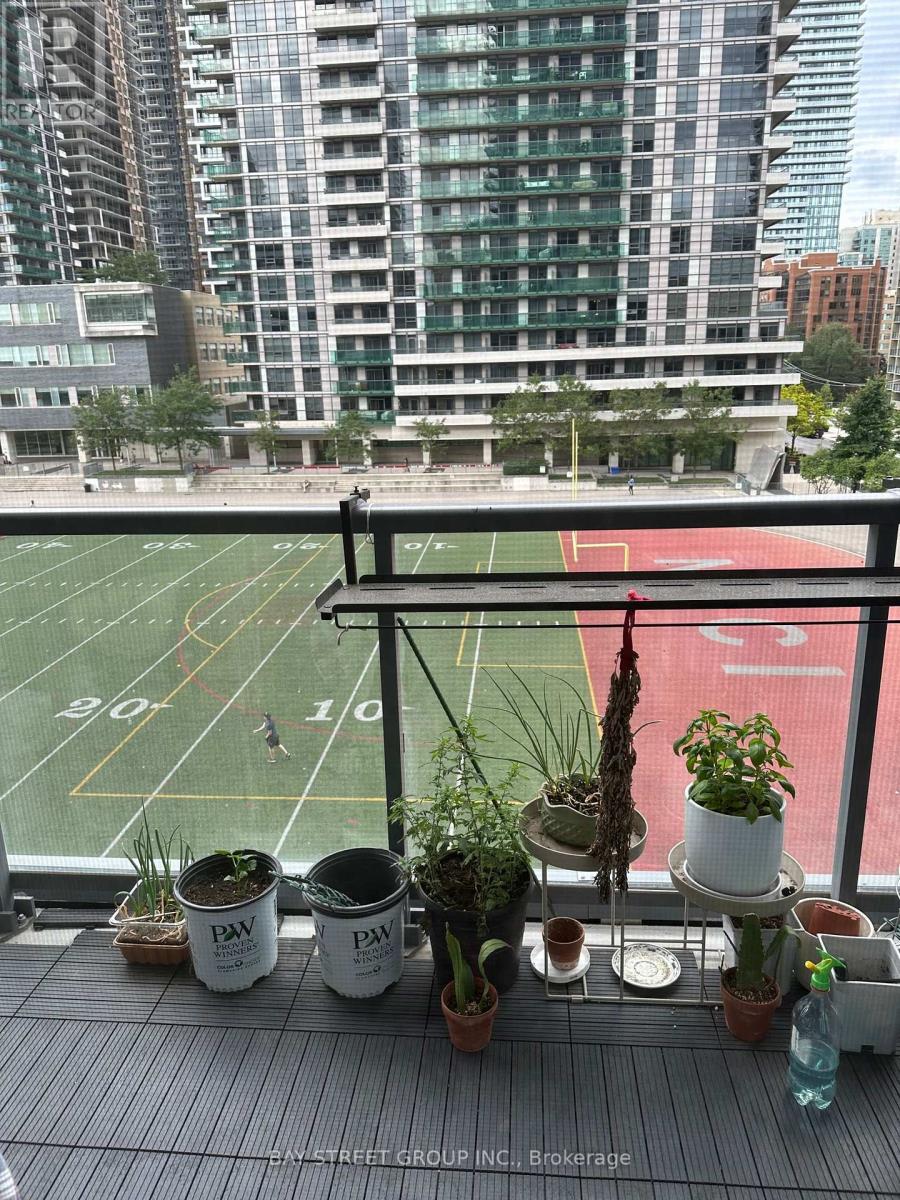 417 - 30 Roehampton Avenue, Toronto, Ontario  M4P 0B9 - Photo 8 - C13033198