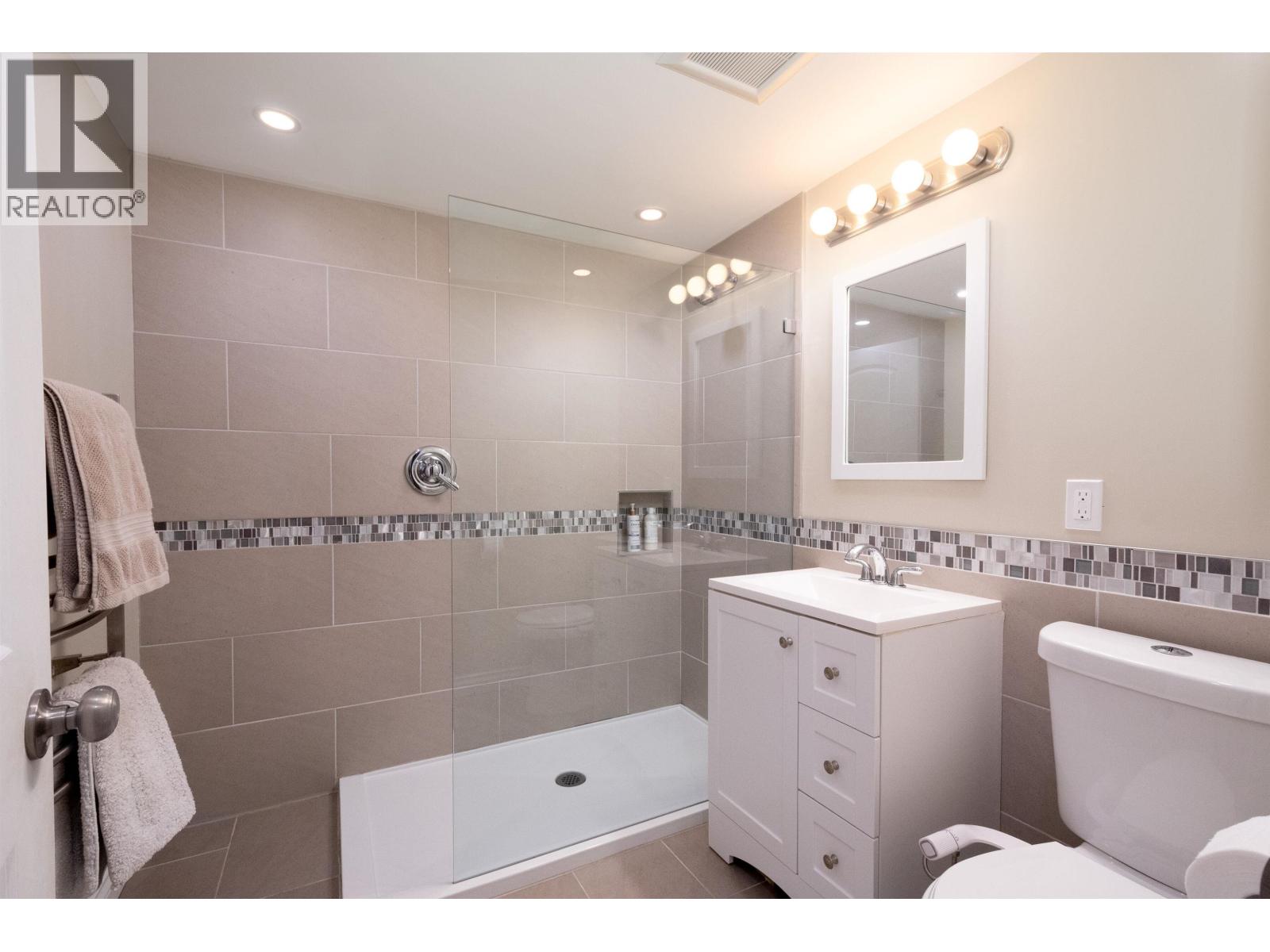 2873 Panorama Drive, North Vancouver, British Columbia  V7G 1V7 - Photo 33 - R3114904