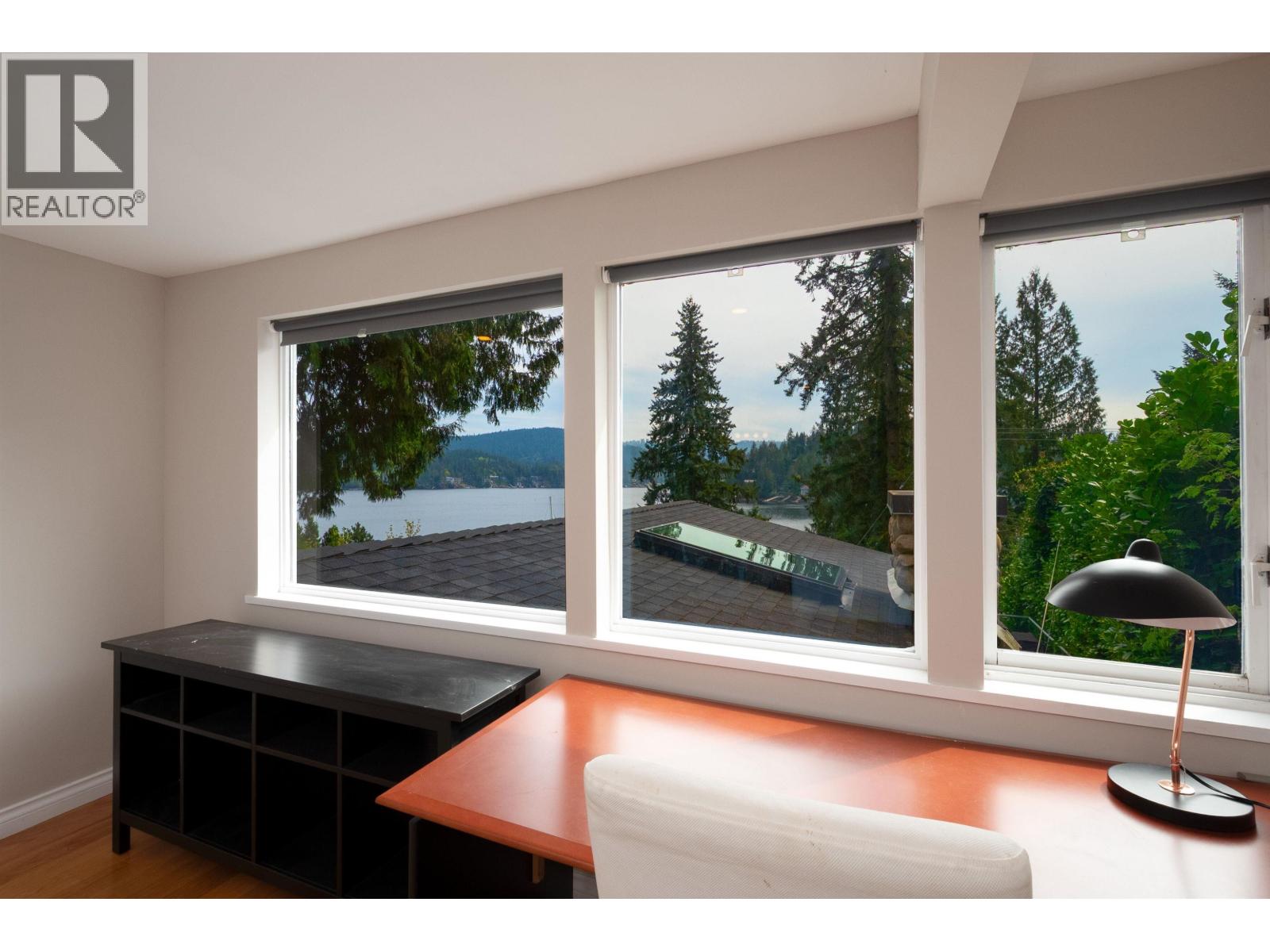 2873 Panorama Drive, North Vancouver, British Columbia  V7G 1V7 - Photo 35 - R3114904