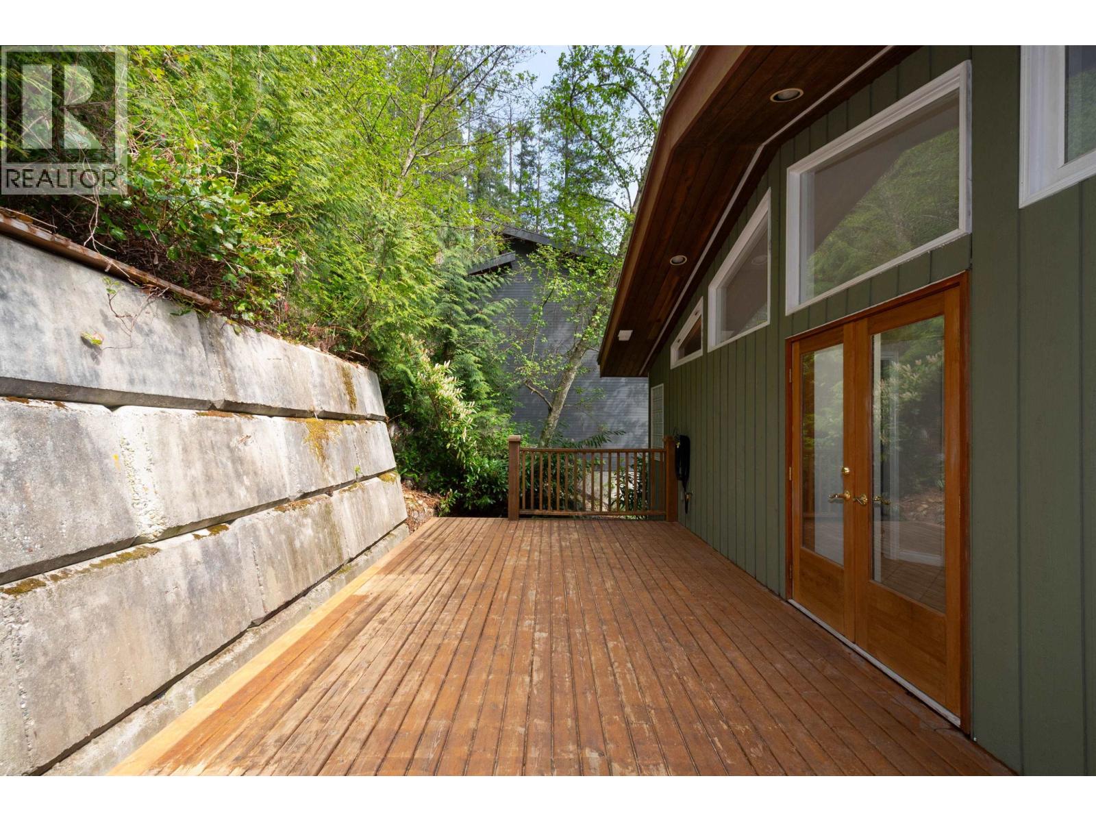 2873 Panorama Drive, North Vancouver, British Columbia  V7G 1V7 - Photo 29 - R3114904