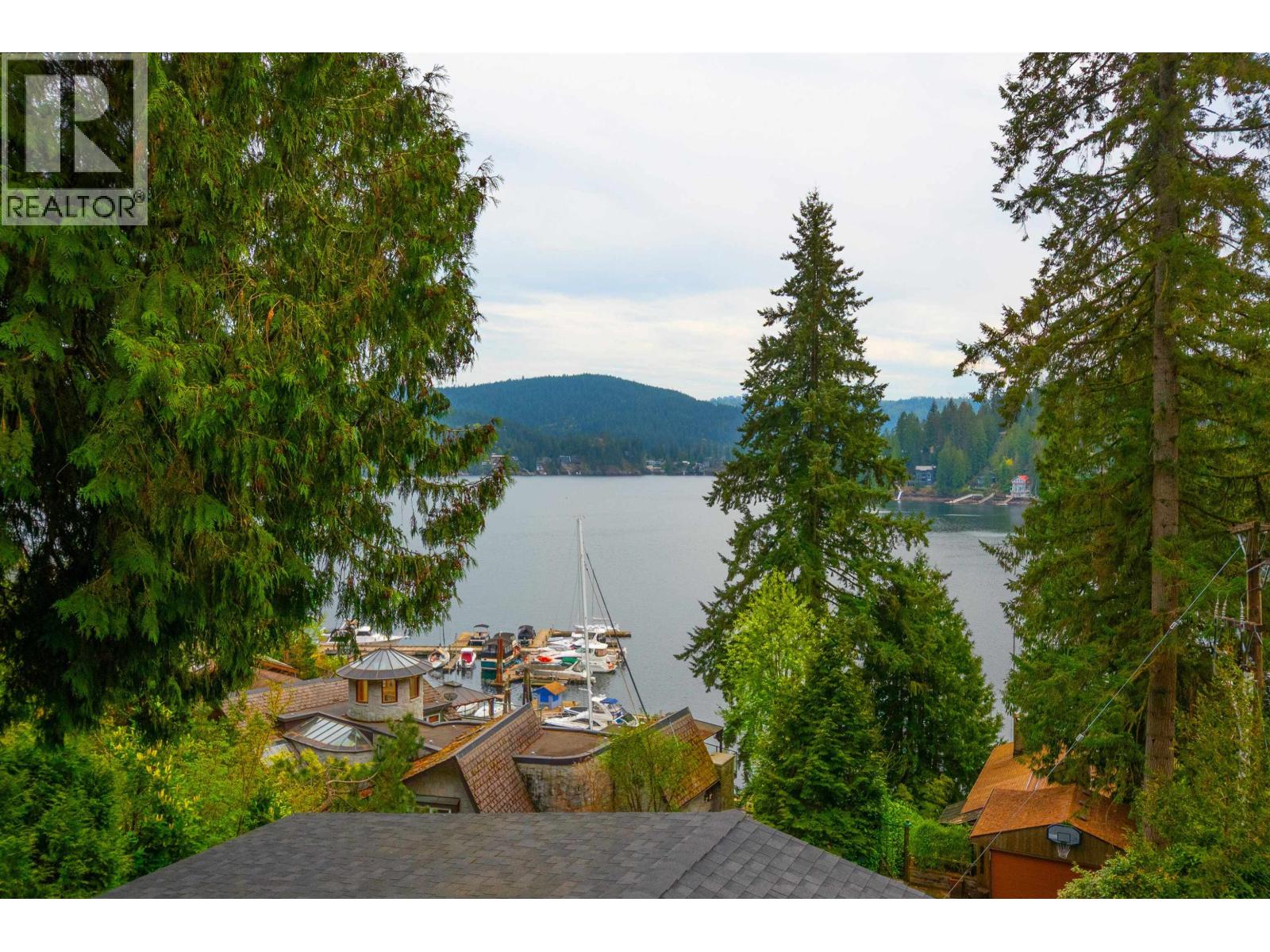 2873 Panorama Drive, North Vancouver, British Columbia  V7G 1V7 - Photo 25 - R3114904