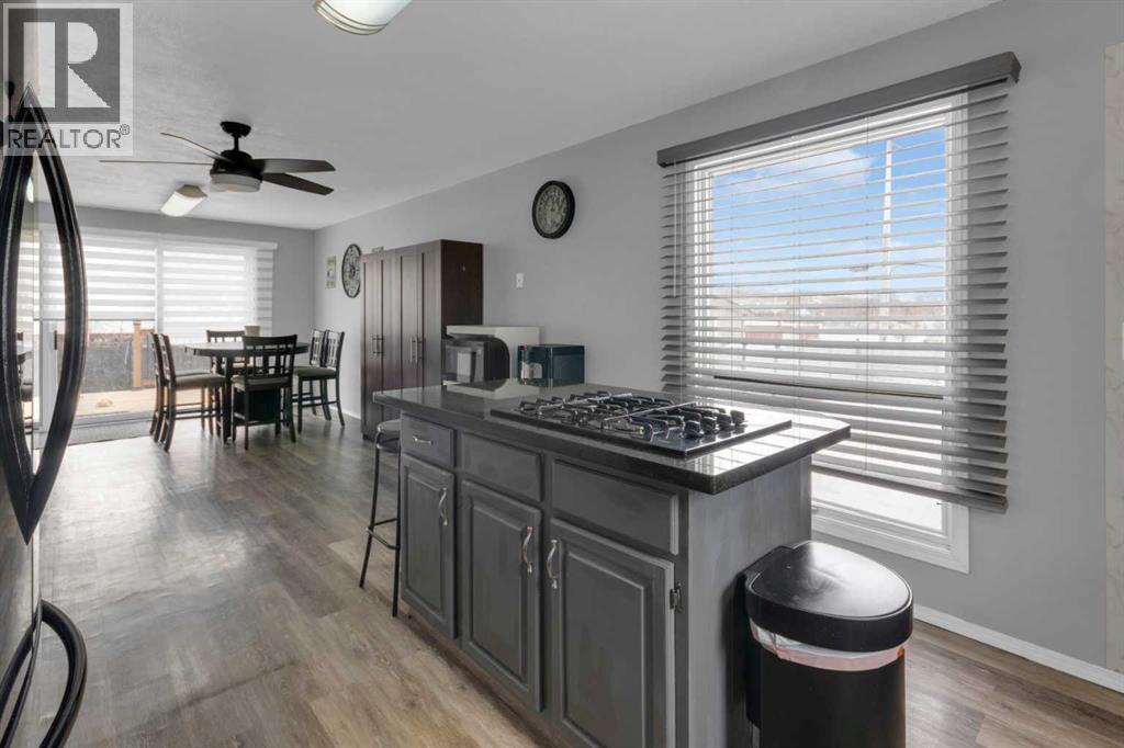 415 Bruce Avenue, Carbon, Alberta  T0M 0L0 - Photo 12 - A2290647