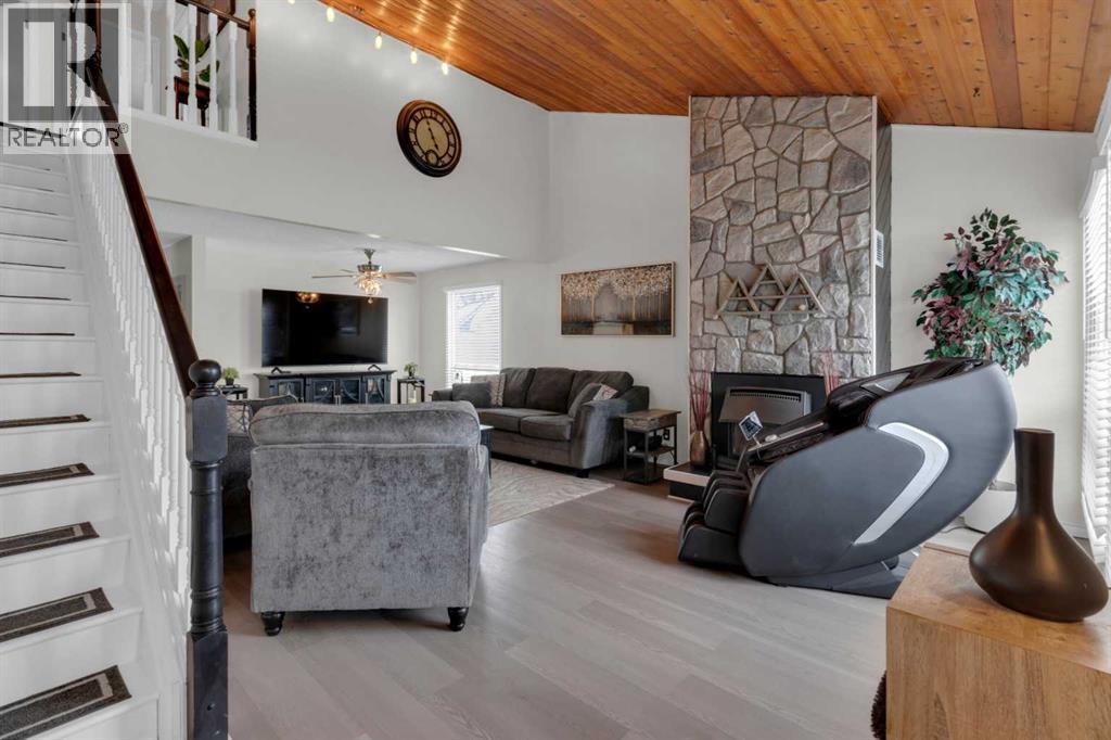 415 Bruce Avenue, Carbon, Alberta  T0M 0L0 - Photo 5 - A2290647