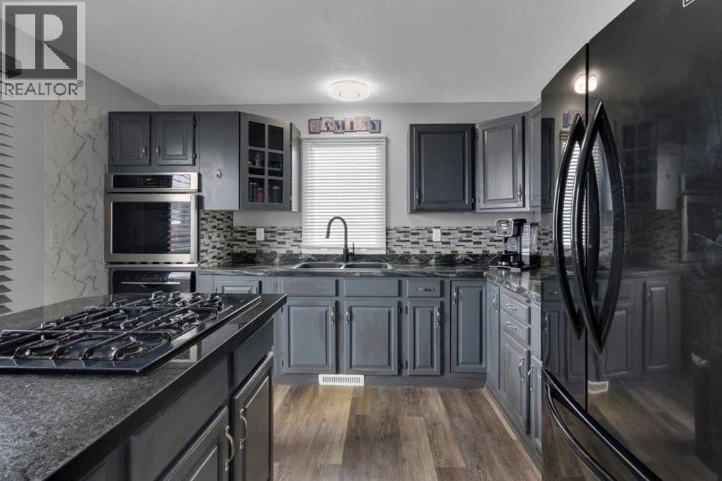 415 Bruce Avenue, Carbon, Alberta  T0M 0L0 - Photo 10 - A2290647