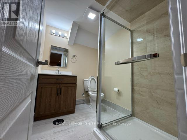 Lower - 5 Scarboro Avenue, Toronto, Ontario  M1C 1M2 - Photo 9 - E13033184