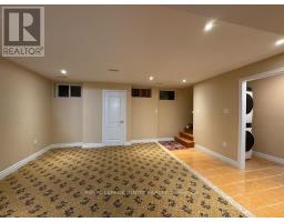 LOWER - 5 SCARBORO AVENUE, Toronto, Ontario