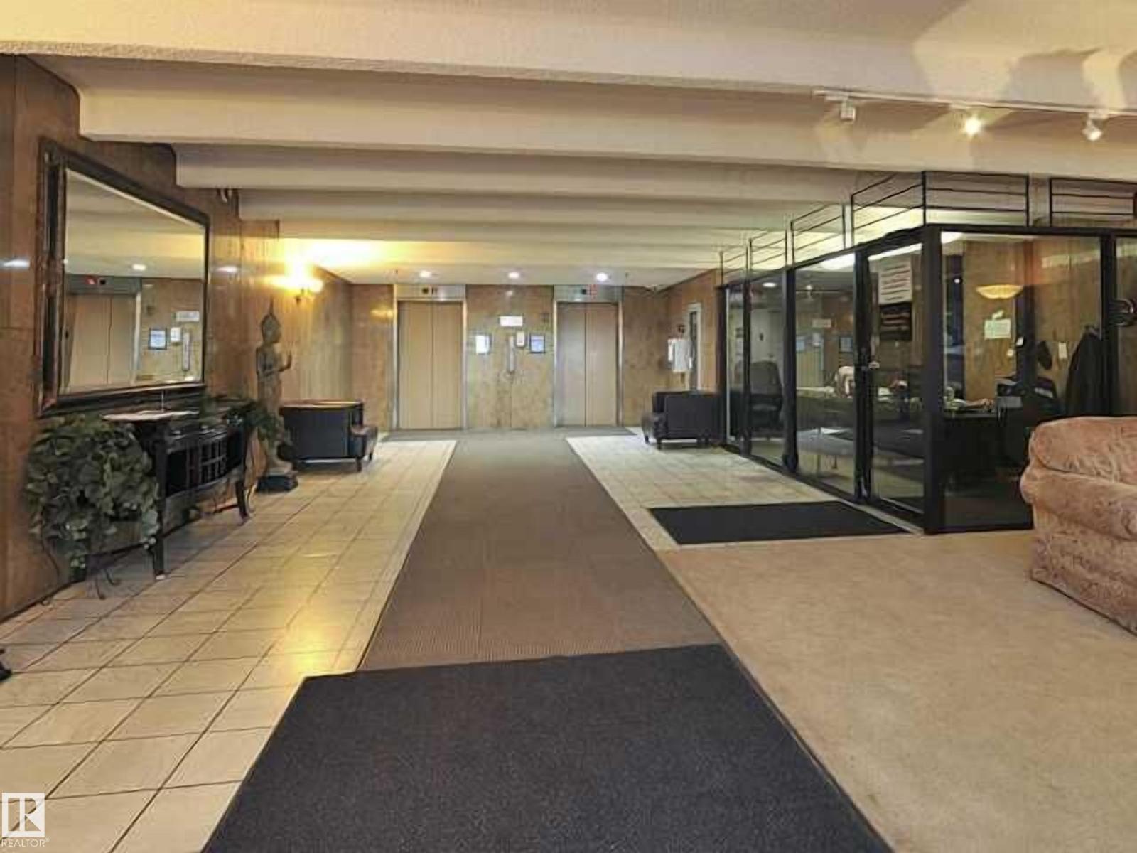 #1703 9918 101 St NW, Edmonton, Alberta  T5K 2L1 - Photo 2 - E4475088