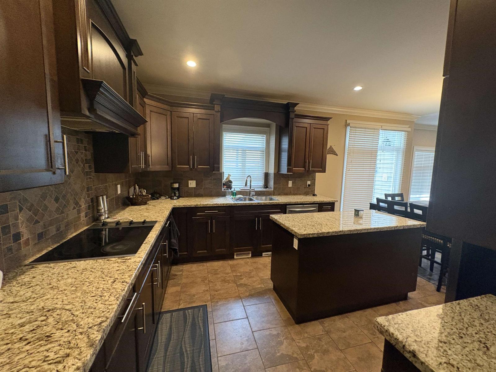 7789 146a Street, Surrey, British Columbia  V3S 2T4 - Photo 10 - R3107905